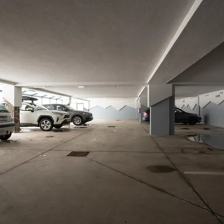 Yolo - 4 Person - Garage Parking - In Out * Demanovska Dolina